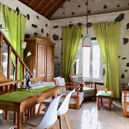 Vivenda Flores - Casa Hortensia Apartamento Lomba (Flores)