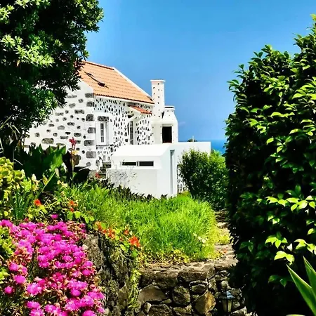 Casa Hortensia Lomba (Flores)